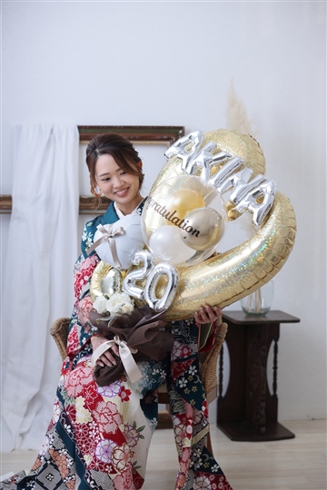 キラキラネーム☆バルーン花束★ゴールド 成人式や20歳のお祝いに！