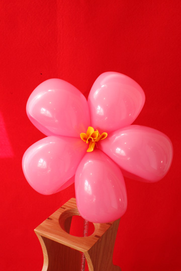 桃の花スティック ひなまつりに贈るバルーンギフト バルーン電報 バルーンギフト 風船の事ならアップビートバルーン